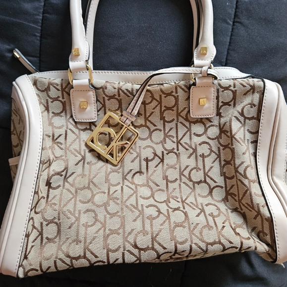 Calvin Klein Purse - Picture 1 of 1